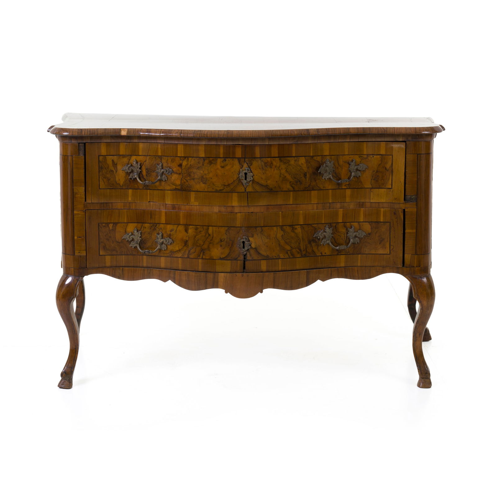 Cassettone con fronte e fianchi mossi Lastronato in noce e radica Ferrara, XVIII secolo 83 x 136 x (1 of 10)