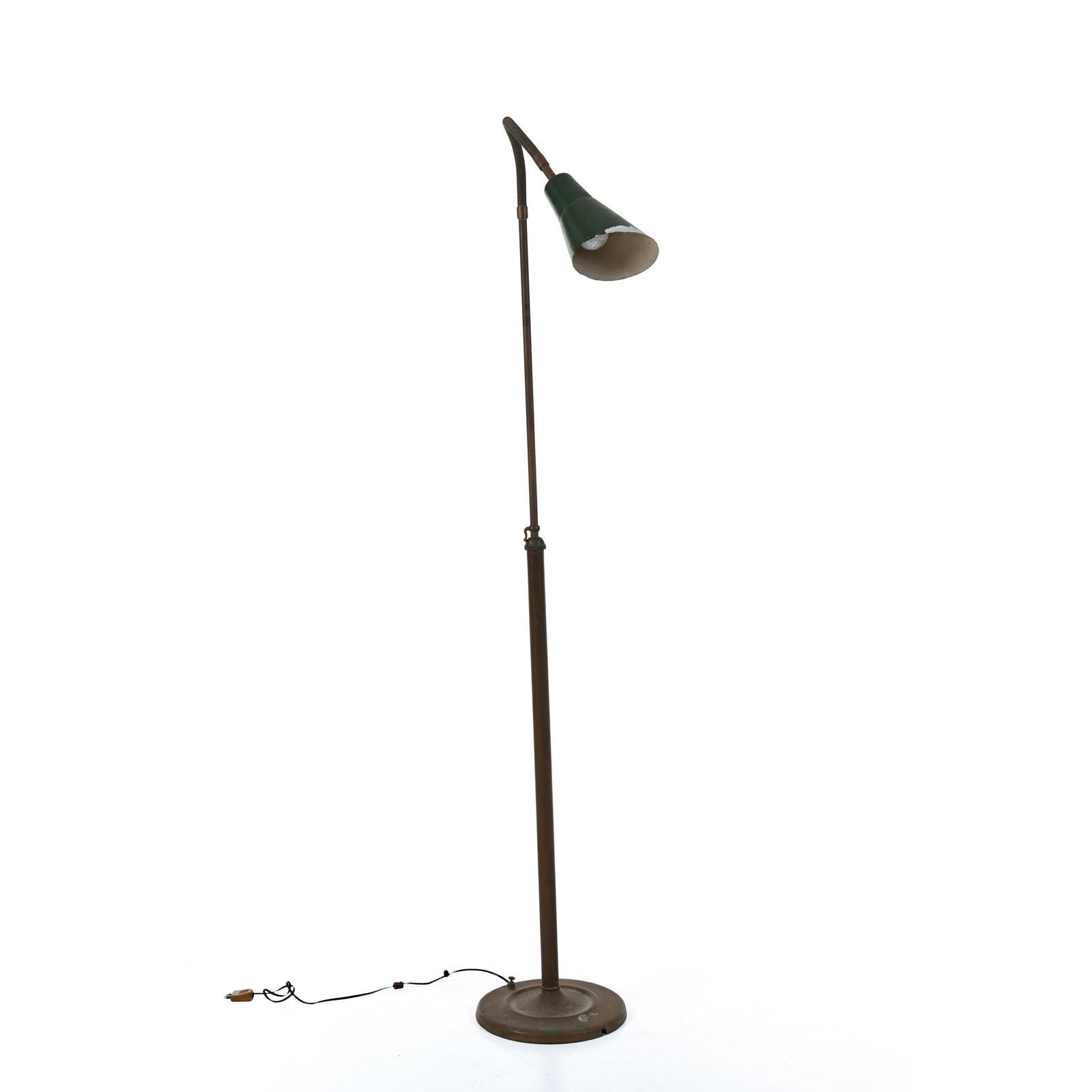 Osvaldo Borsani (Varedo 1911 - Milano 1985) Lampada da terra Struttura in ottone, paralume in (1 of 7)