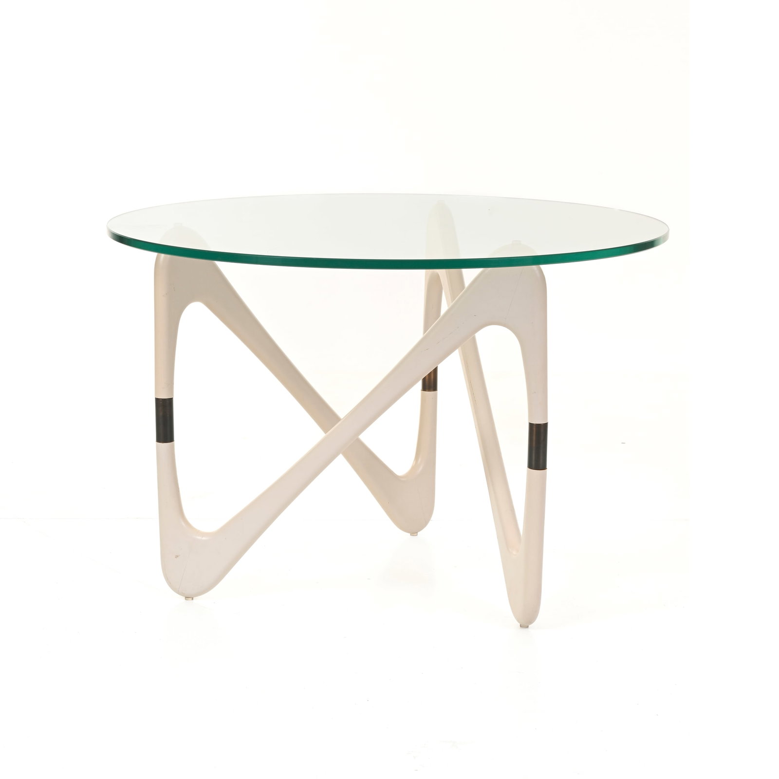 Cesare Lacca Tavolo basso Struttura in legno laccato e ottone, ripiano di appoggio in cristallo (1 of 6)