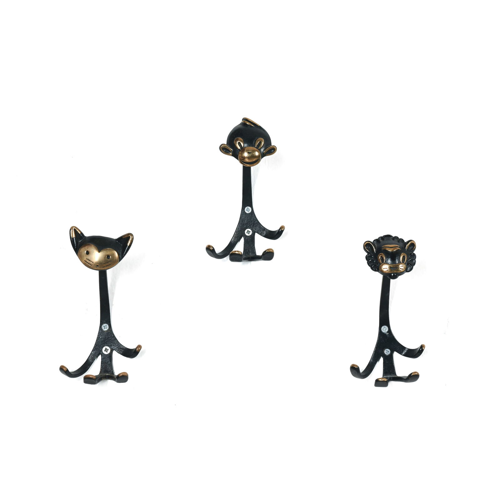 Walter Boss Appendiabiti scultorei con figure di gatti Ottone patinato Prod. Austria, 1950/60 ca. (1 of 2)