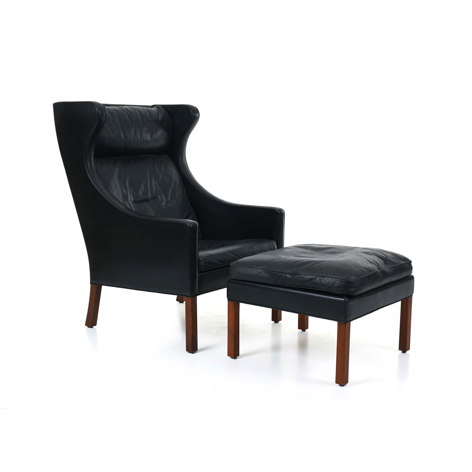 Børge Mogensen (Aalborg 1914 - Gentofte 1972) Poltrona con poggiapiedi Mod. 2204 Struttura in (1 of 7)