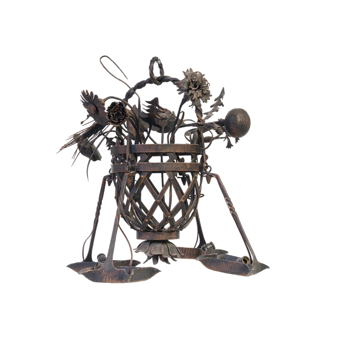 Carlo Rizzarda (Feltre 1883 - 1931): Carlo Rizzarda (Feltre 1883 - 1931) Lampada a sospensione con decoro con differenti tipologie di fiori Struttura in ferro battuto Prod. Atelier Rizzarda Italia, 1930/40 ca. 51 x 48 x 48 cm Carlo Rizza