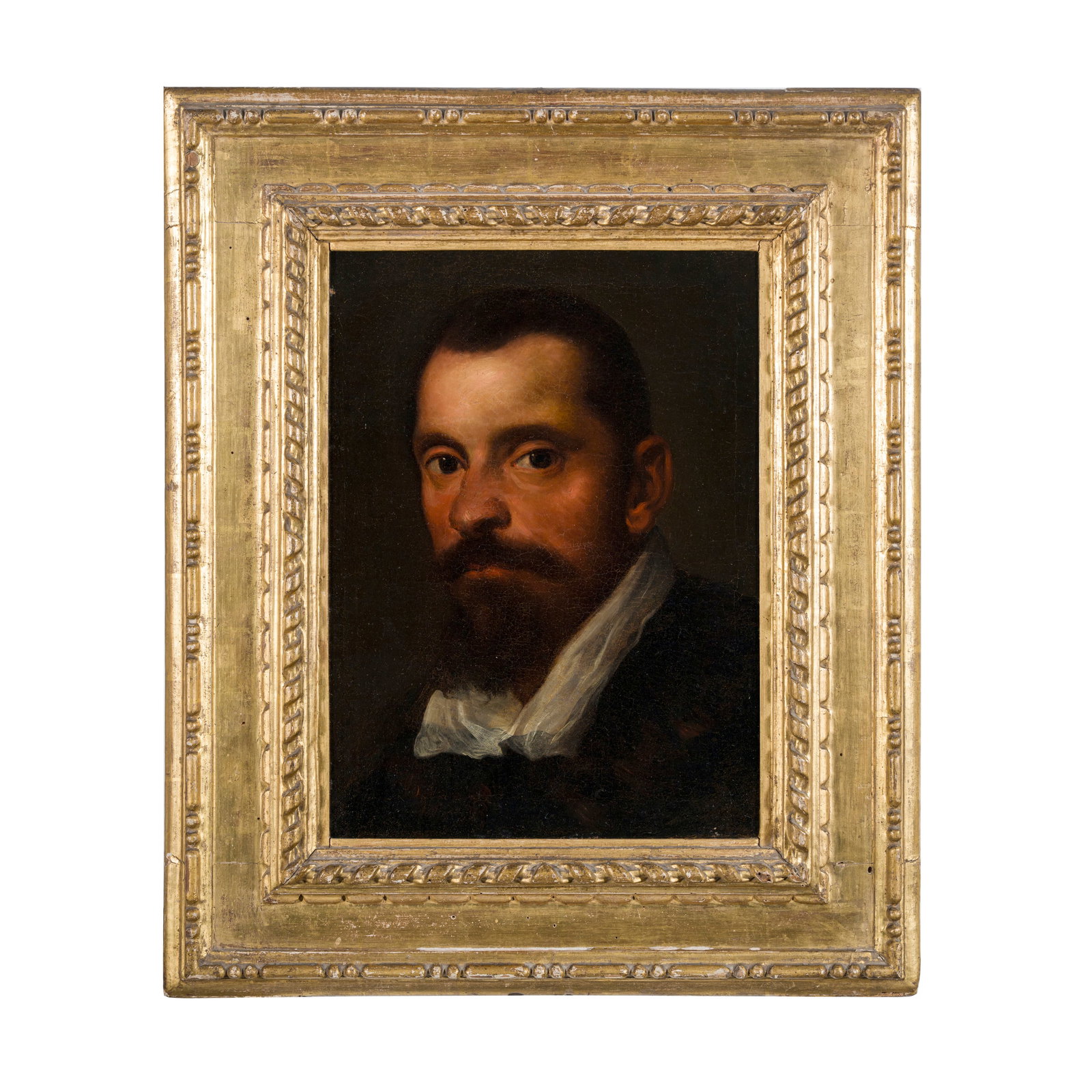 Annibale Carracci (Bologna 1560 - Roma 1609) bottega di: Annibale Carracci (Bologna 1560 - Roma 1609) bottega di Ritratto virile Olio su tela 41,5 x 32,5 cm Il dipinto denota una stretta aderenza ai modelli di Annibale Carracci. In esso si intravedono tutte