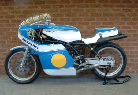 SUZUKI RG500 MK2: The introduction of the RG500 during 1976 had an immediate impact on the class, providing privateers who had previously been starved of competitive machinery with an effective mount to campaign at