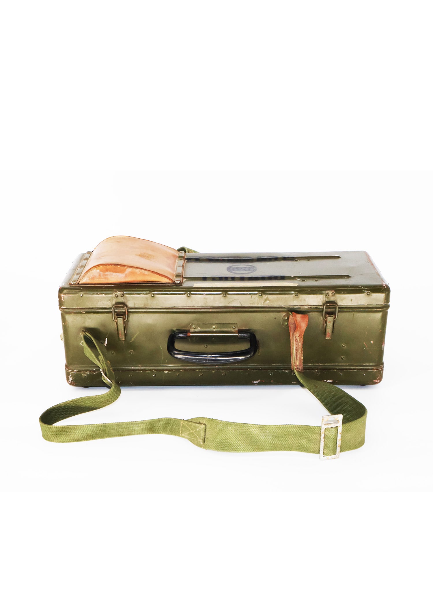 Soviet Obersavtion Binoculars: Antique Soviet Observation Binoculars, In orginal green military metal case with leather straps. DIMENISIONS: L:20 in W:8