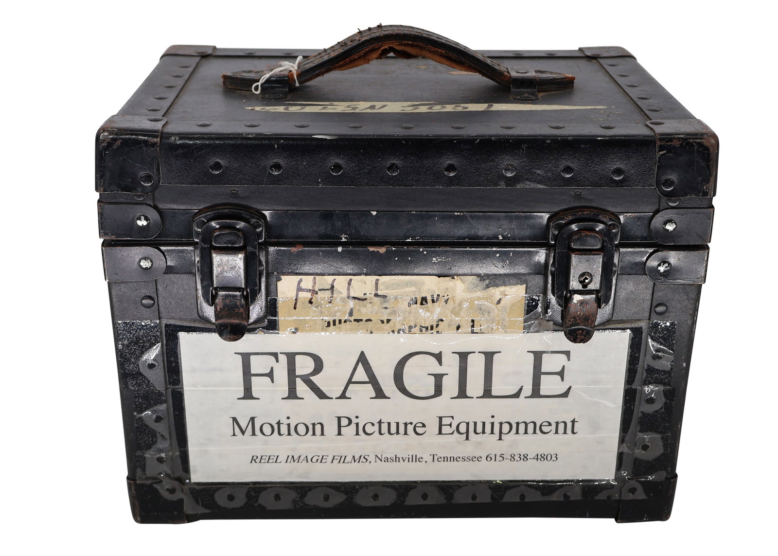 Vintage Movie Equipment: Includes The ARRI 16M Camera Magazine is a vintage piece of filmmaking equipment renowned for its quality and reliability. Designed for use with 16mm film, this magazine has a capacity of 400 feet, al