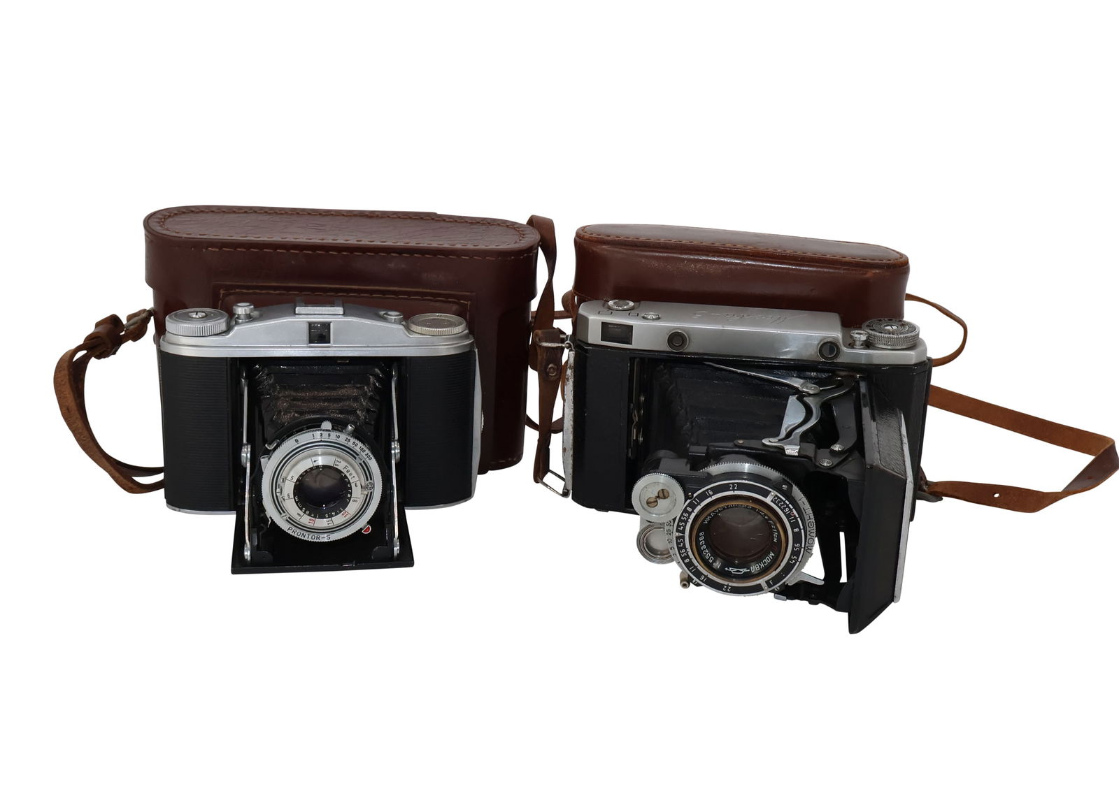 2pc Vintage Folding Cameras (1 of 4)