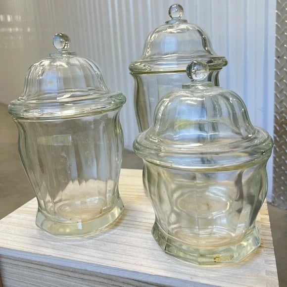 Set of Three Vintage Glass Apothecary Jars (1 of 16)