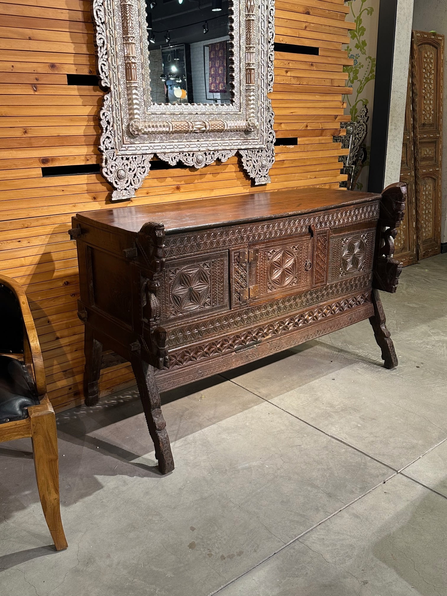 Old Indian Bridal Chest (1 of 4)