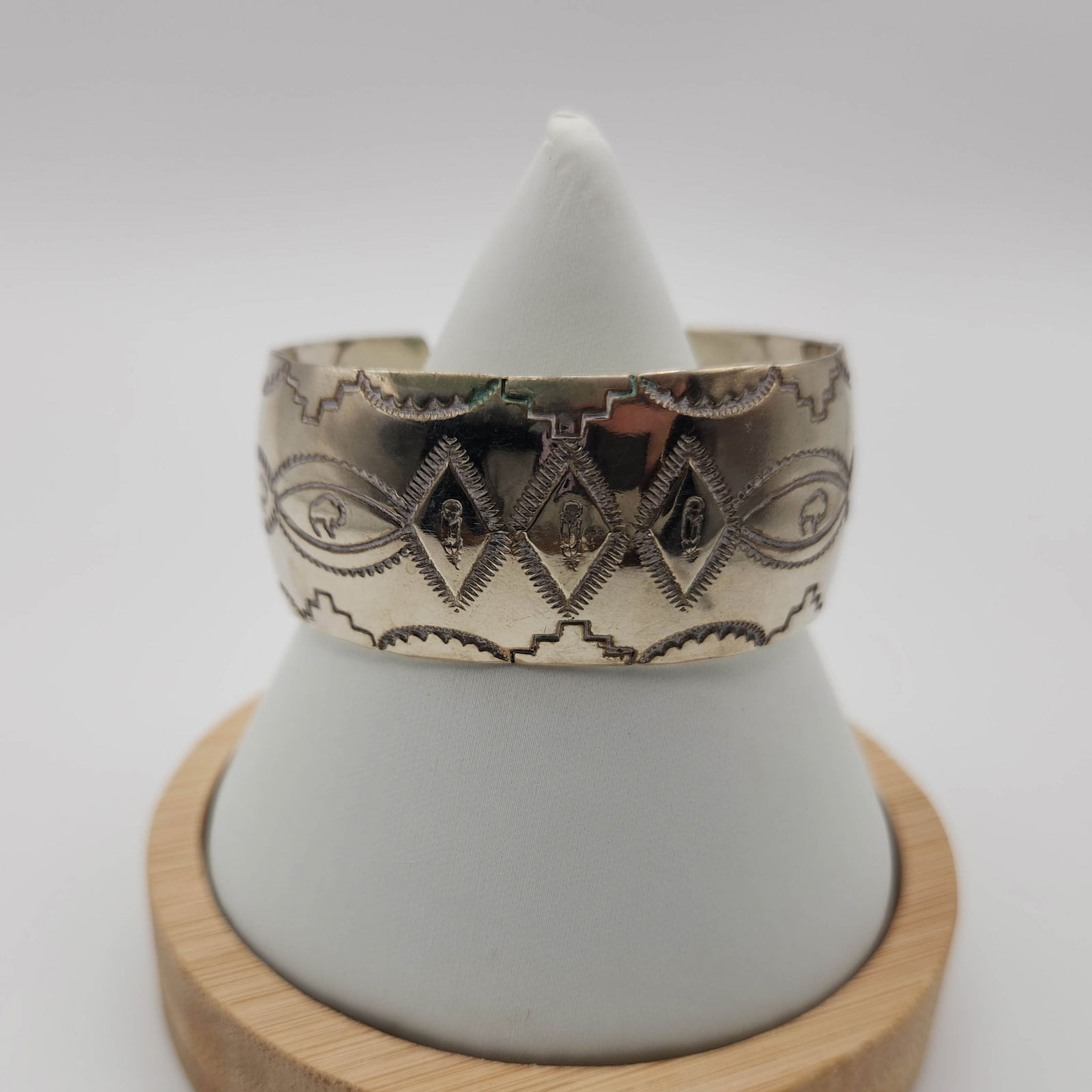 Melissa Yazzie Sterling Cuff Bracelet 26.5g (1 of 7)