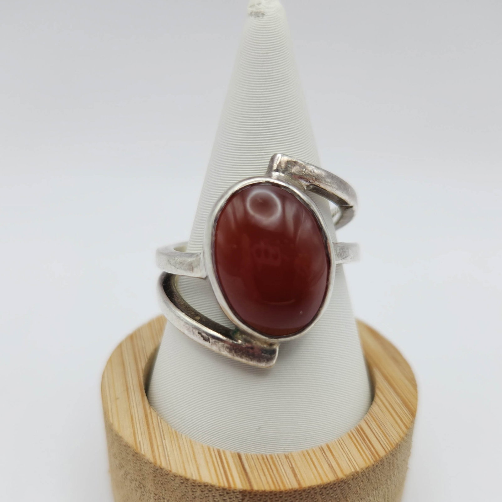 Sterling Large Taxco Carnelian Ring 9.5G: Sterling Large Taxco Carnelian Ring 9.5G TV-115
