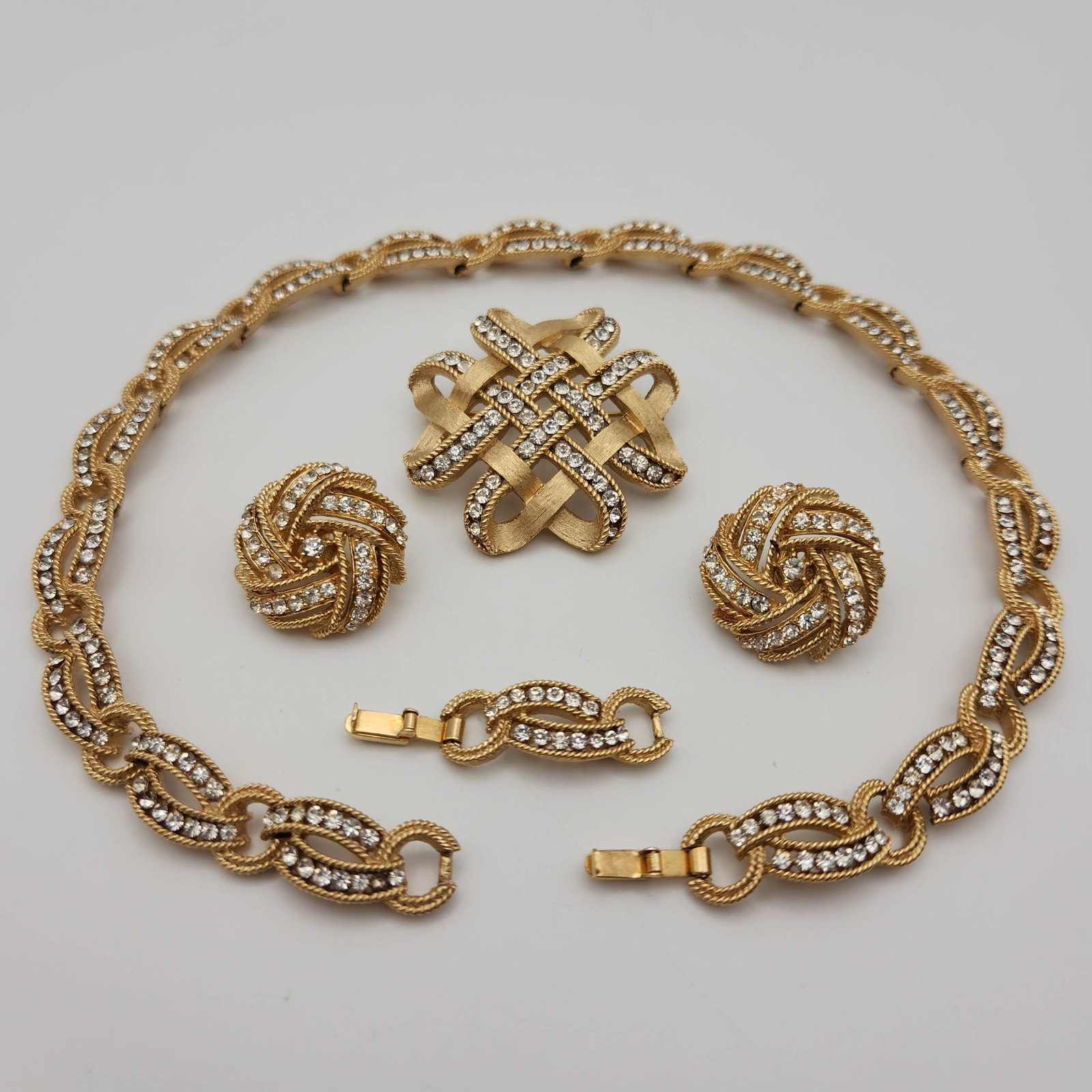 Crown Trifari Brushed Gold Rhinestone set Necklace/Earrings Brooch (1 of 10)