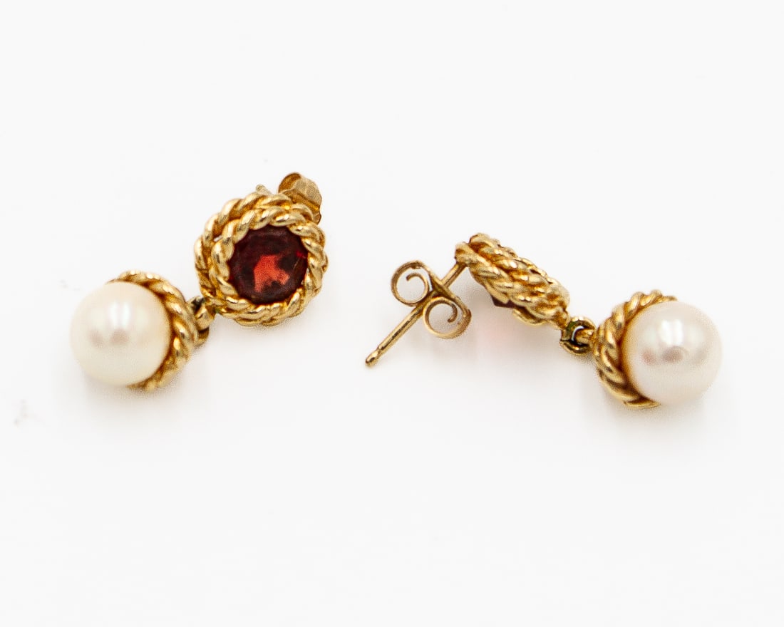 Pearl Garnet 14K Gold Earrings: Pearl Garnet 14K Gold Earrings 4.6g