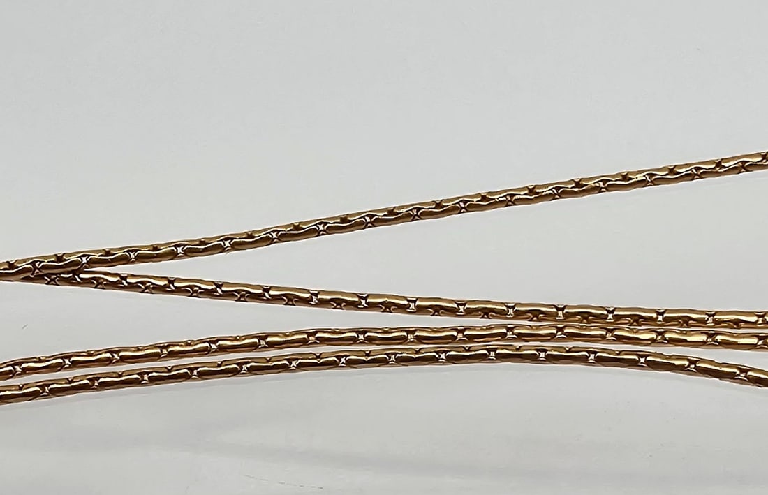 Italy 14K Gold Rectangle Box Chain Necklace 3.7 G (1 of 3)