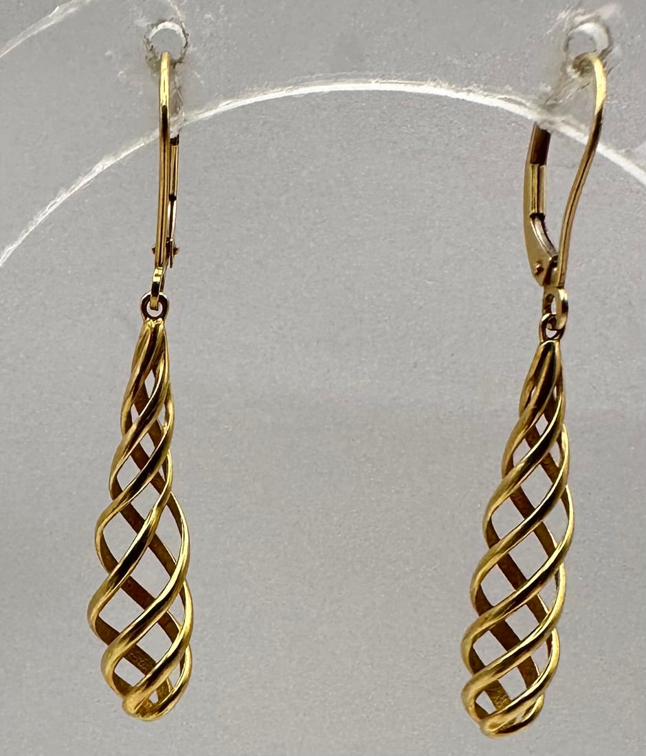 18K Gold Spiral Earrings 3.3 G (1 of 3)