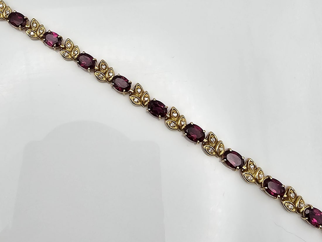 Melee Diamond 14K Gold Tennis Bracelet 12 G As Is (1 of 4)