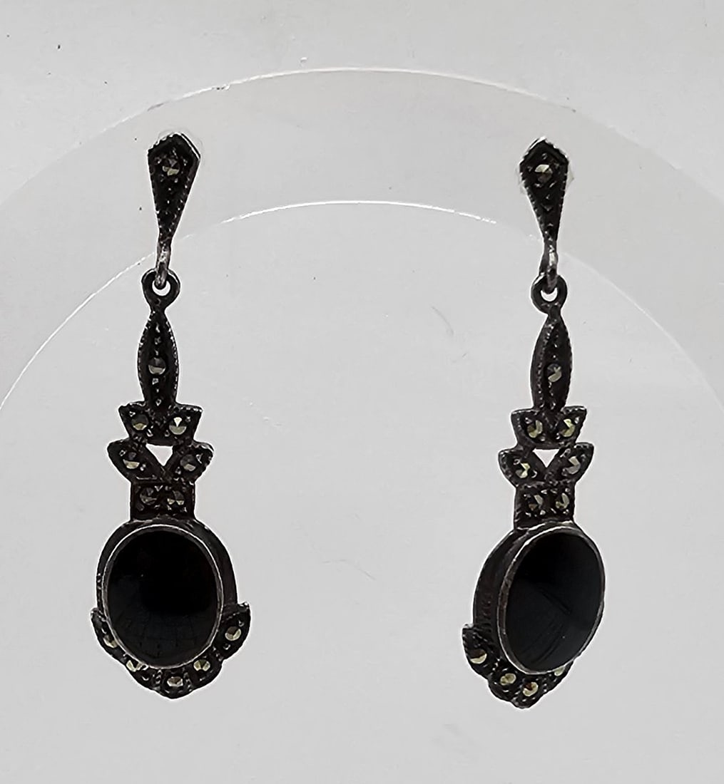 CW Onyx Marcasite Sterling Silver Earrings 4.5 G: CW Onyx Marcasite Sterling Silver Earrings 4.5 g