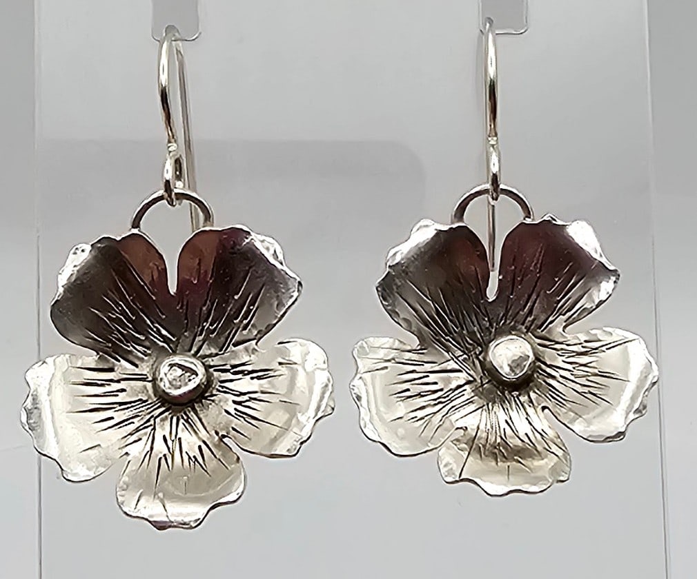 Sterling Silver Flower Earrings 3.6 G (1 of 3)