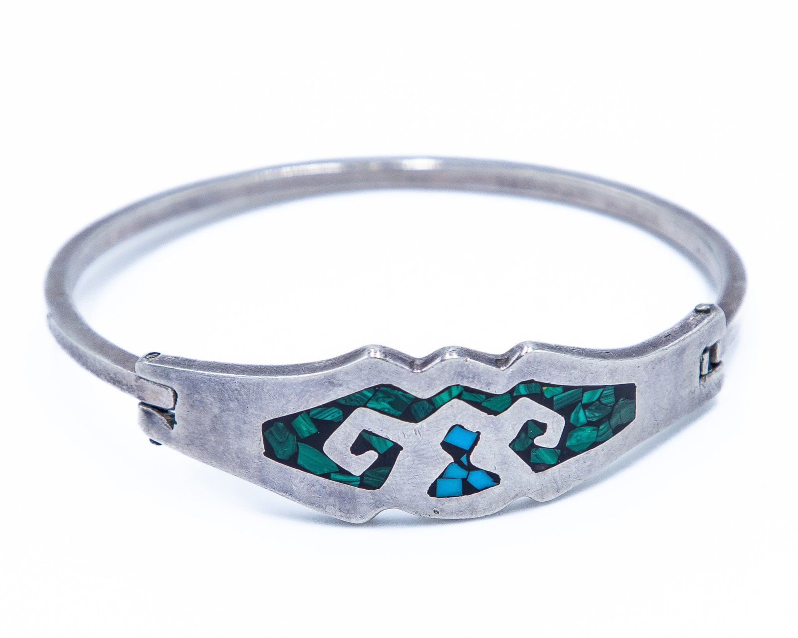 Signed TJ-67 Taxco Mexico Sterling Crushed Turquoise Malachite Hinge Bracelet: Signed TJ-67 Taxco Mexico Sterling Crushed Turquoise Malachite Hinge Bracelet 24g