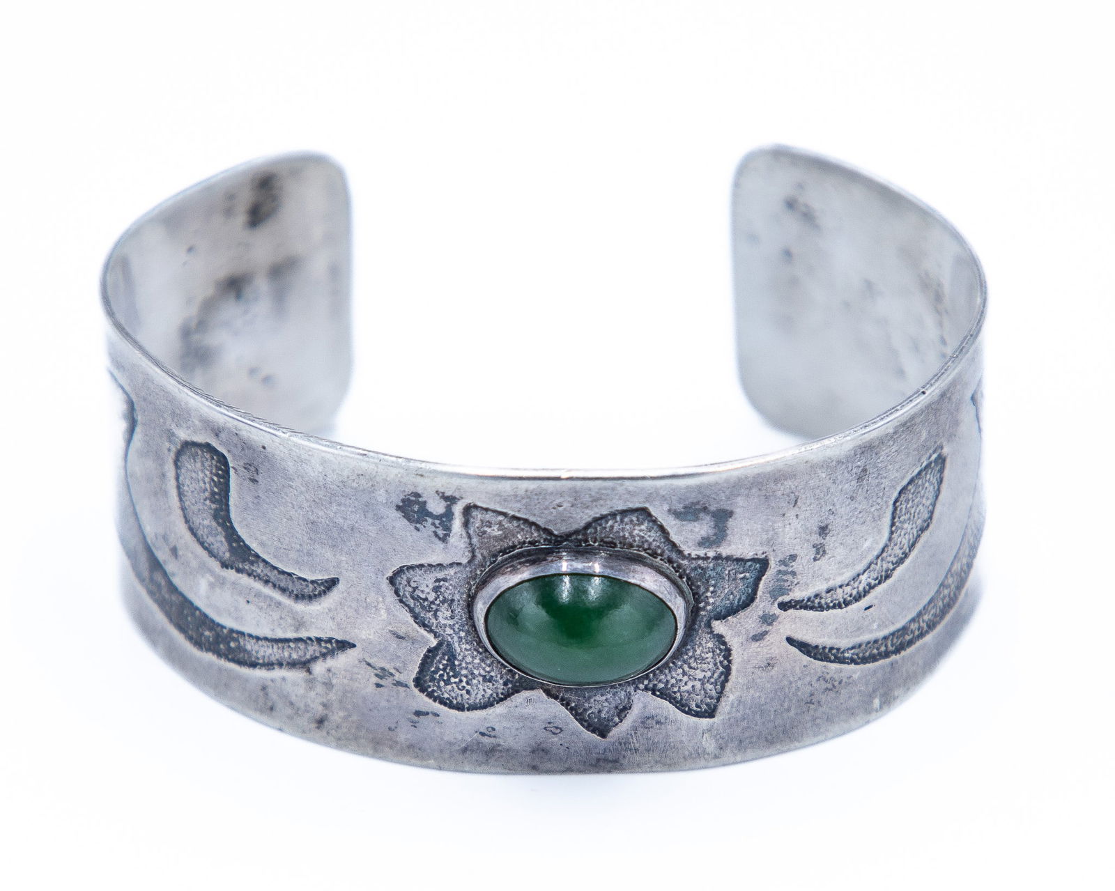Vintage Native American Sterling Malachite Cuff Bracelet (1 of 6)