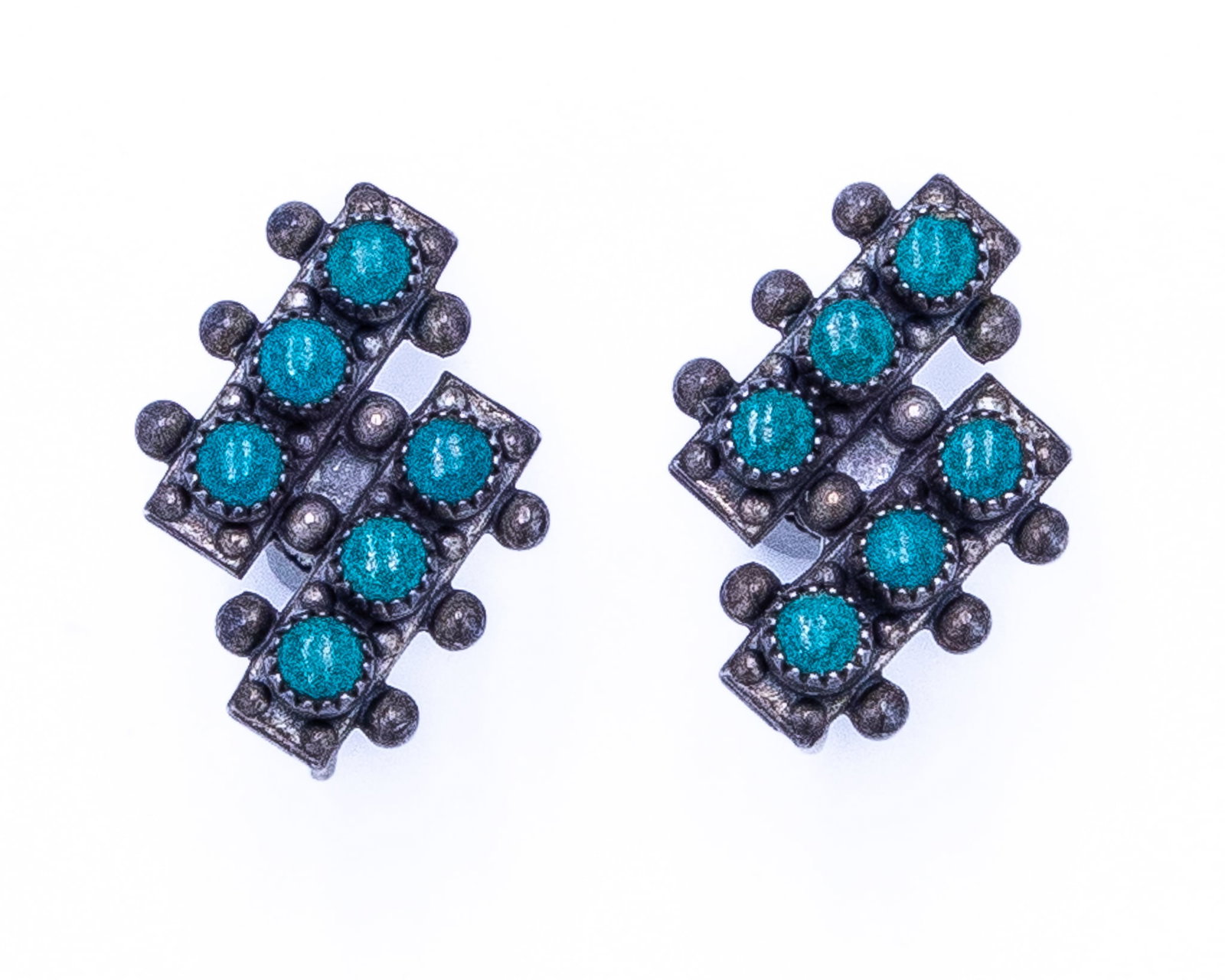 Vintage Zuni Snake Eye Green Turquoise Earrings: Vintage Zuni Snake Eye Green Turquoise Earrings 5.5g