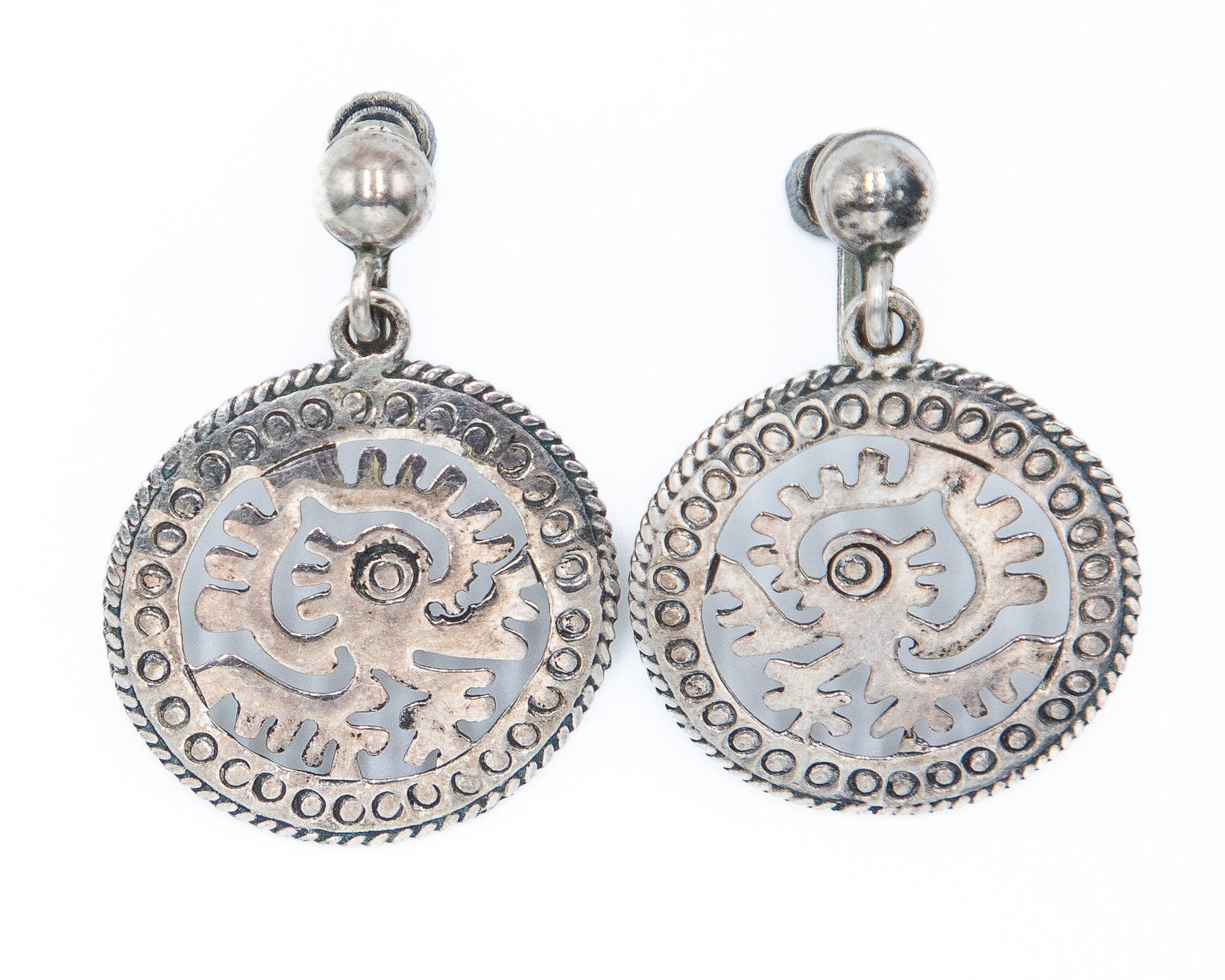 Signed TC-33 Taxco Mexico Sterling Aztec Earrings: Signed TC-33 Taxco Mexico Sterling Aztec/Mayan Style Earrings 8g