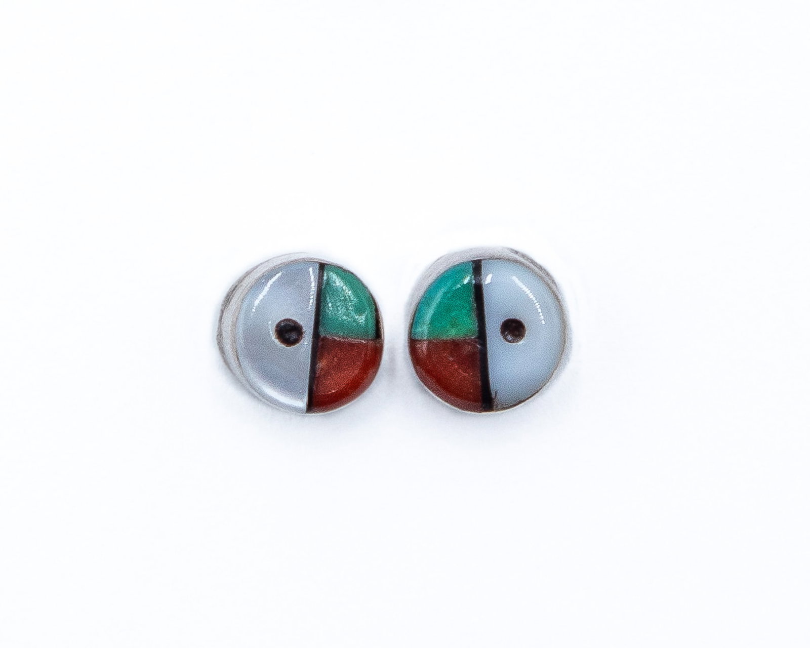 Zuni MOP Coral Turquoise Sterling Sunface Earrings: Zuni Mother Of Pearl Coral Turquoise Onyx Sterling Sunface Earrings 0.7g
