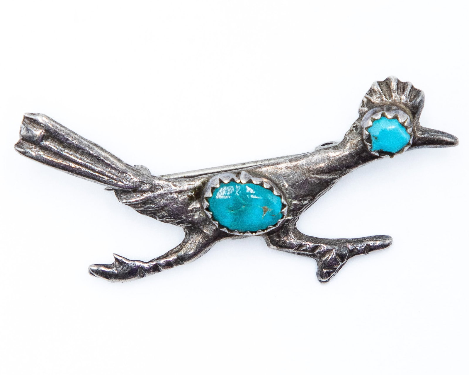 Navajo Turquoise Sand Cast Roadrunner Brooch: Vintage Navajo Turquoise Sand Cast Silver Roadrunner Brooch 5g