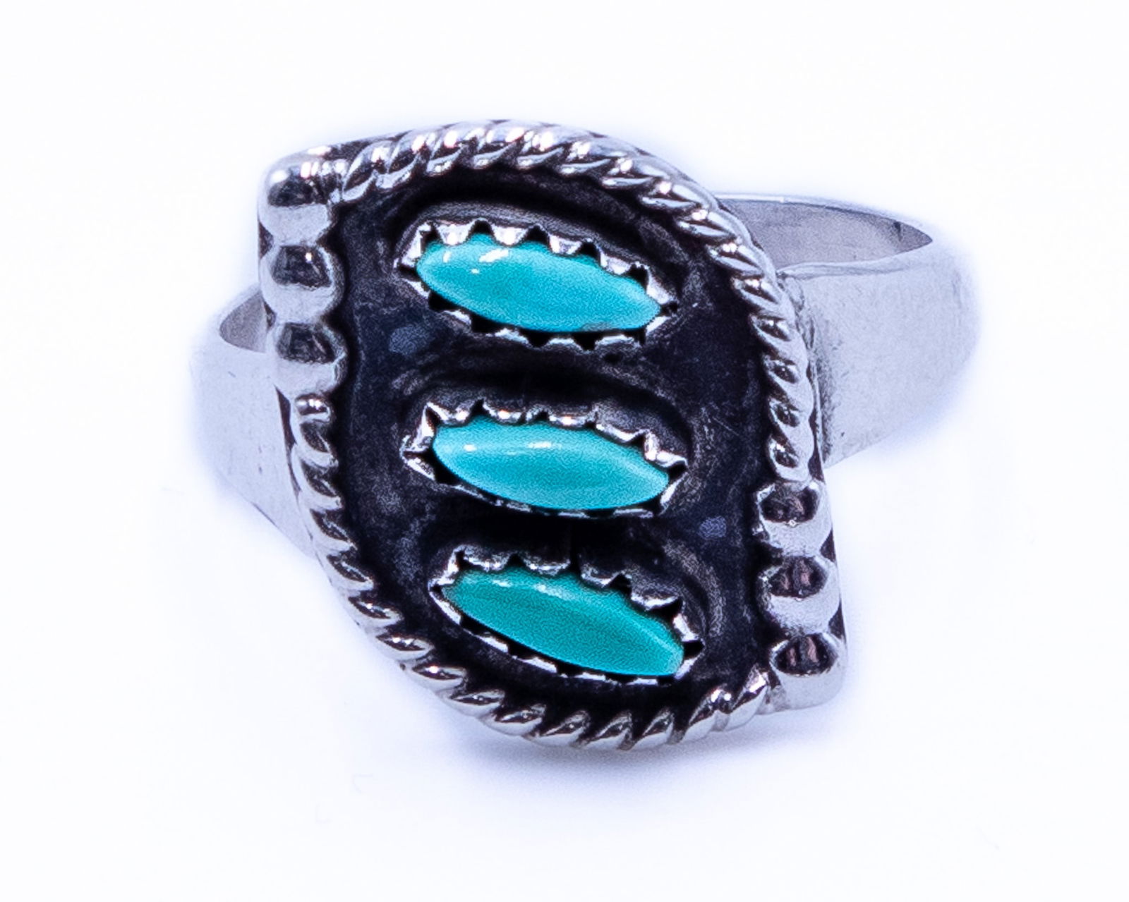 Navajo Needlepoint Turquoise Sterling Ring Sz 6: Vintage Navajo Needlepoint Turquoise Sterling Ring Sz 6, 3g