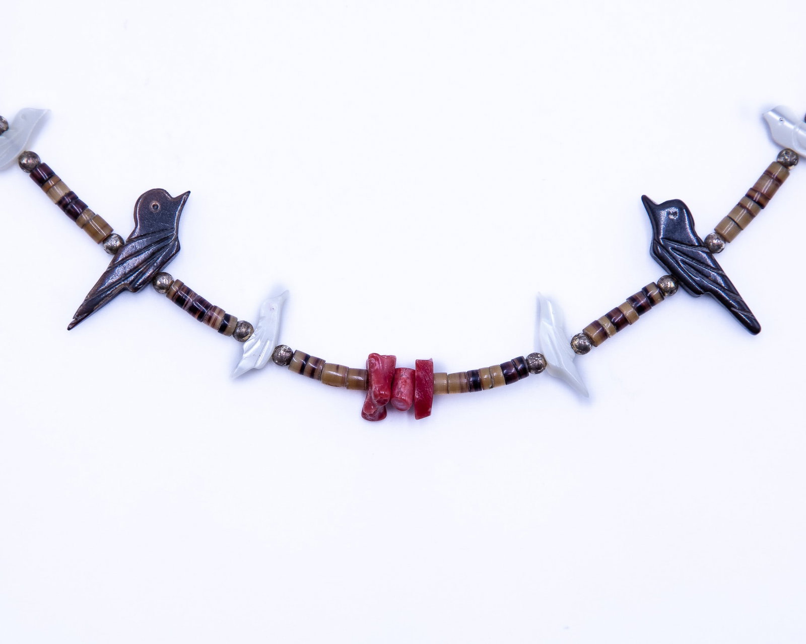Navajo Bird Fetish Heishi Necklace: Vintage Navajo Mother Of Pearl Coral Onyx Bird Fetish Heishi Necklace 17g