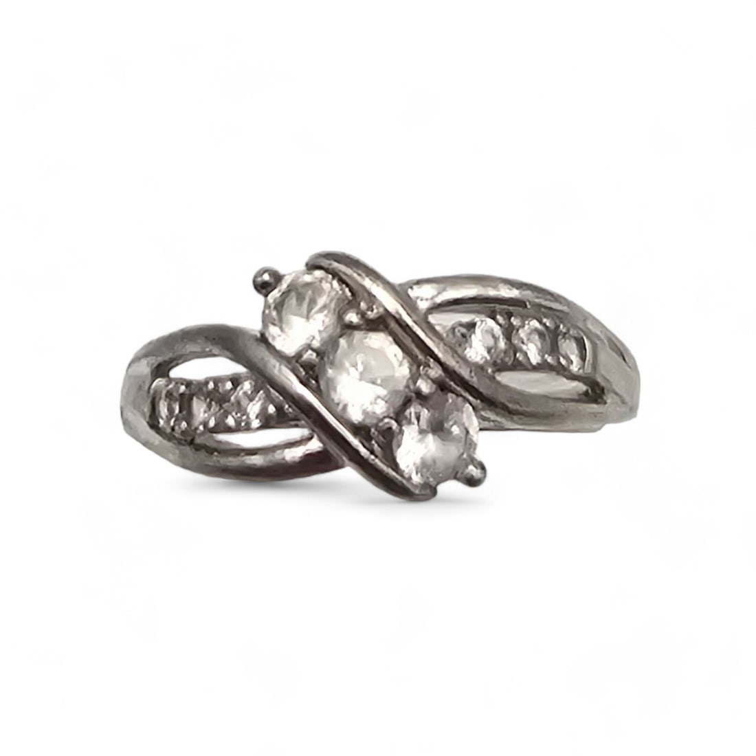 SUN Sapphire Sterling Silver Cocktail Ring Size 8.25 4.2 G Approximately 0.60 TCW: SUN Sapphire Sterling Silver Cocktail Ring Size 8.25 4.2 G Approximately 0.60 TCW