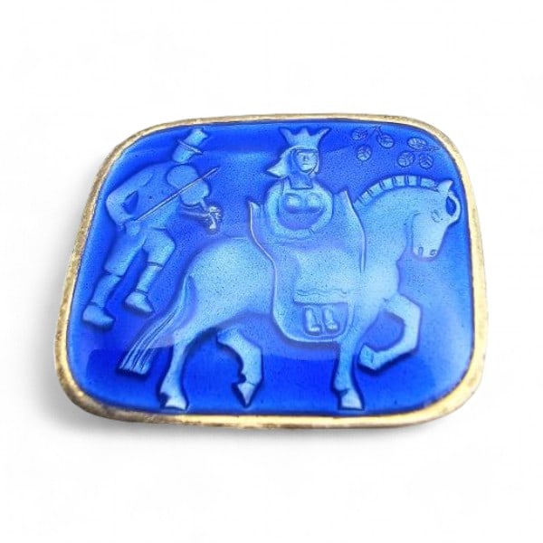Norway T N.M Thune Guilloche Enamel Sterling Silver Blue Victorian Scene Brooch 6.9 G: Norway T N.M Thune Guilloche Enamel Sterling Silver Blue Victorian Scene Brooch 6.9 G