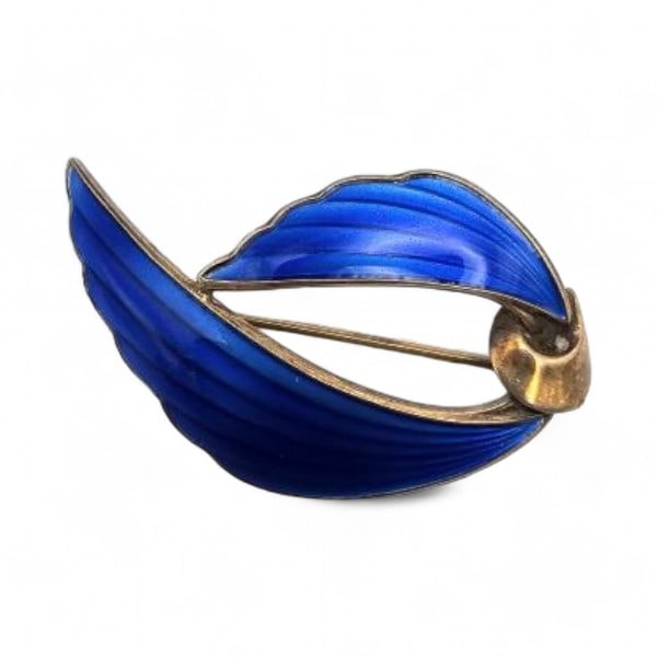 Norway ALch Guilloche Enamel Sterling Silver Blue Swoop Brooch 6.5 G: Norway ALch Guilloche Enamel Sterling Silver Blue Swoop Brooch 6.5 G