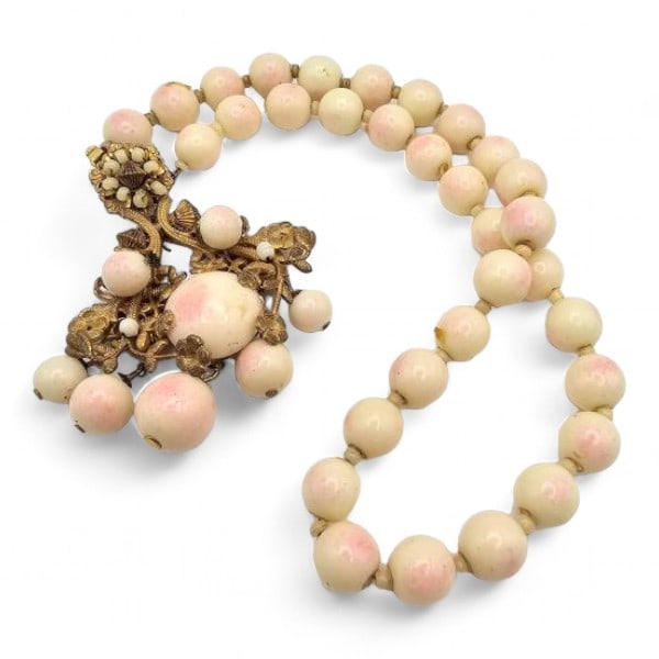 Vintage Miriam Haskell Gold Tone Floral Pink White Marbled Bead Necklace: Vintage Miriam Haskell Gold Tone Floral Pink White Marbled Bead Necklace