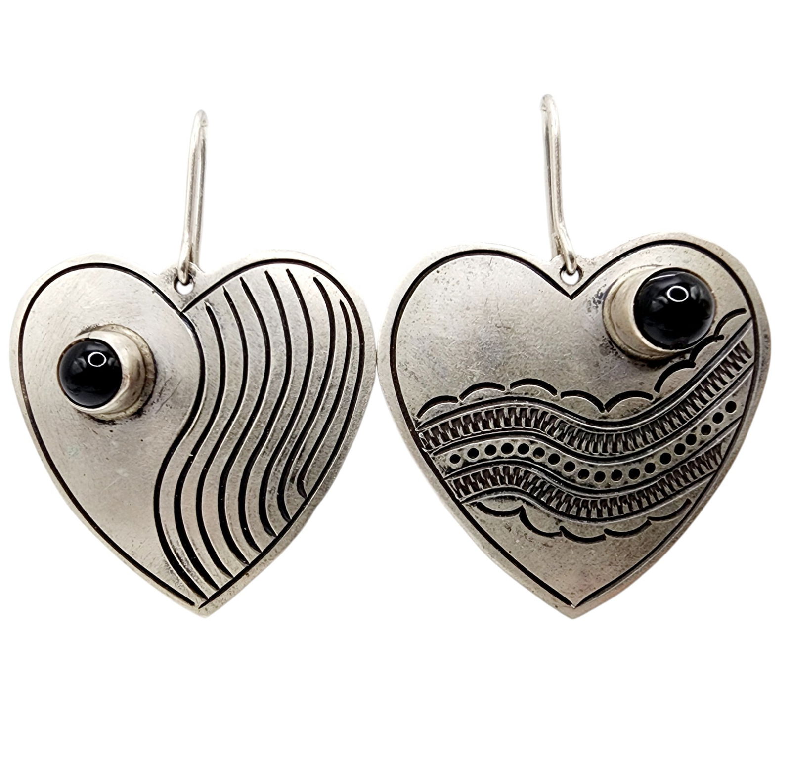 Don Lucas Southwestern Anglo Sterling Onyx Heart Earrings 9.4g