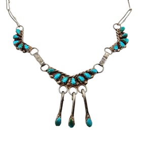 Vintage Zuni Sterling Point Turquoise Necklace 6.5g