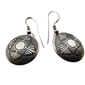 Signed Native American Mimbres Basket Earrings 5g