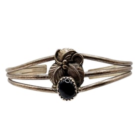 Navajo Sterling Onyx Feather Cuff Bracelet 9.2g