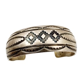 Vintage Waylon Plummer Navajo Sterling Hand Stamped Cuff 38.9g