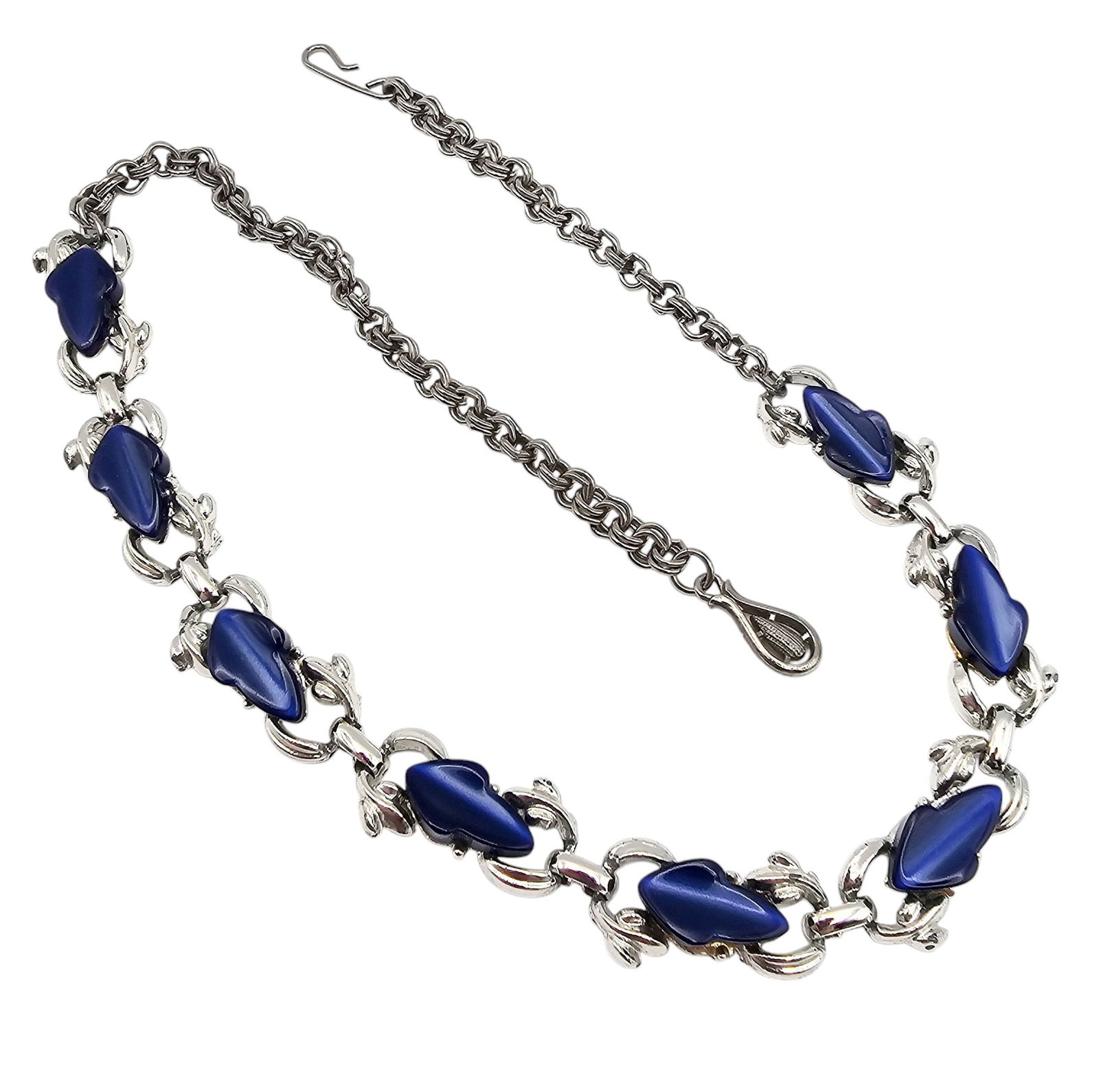 Coro Vintage Midnight Blue Thermoset Silver Tone Leaf Choker Necklace: Coro Vintage Midnight Blue Thermoset Silver Tone Choker Necklace