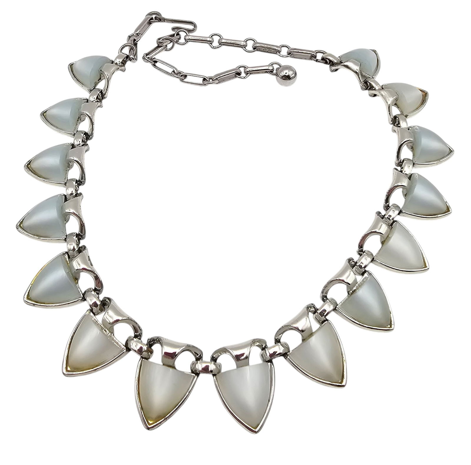 Coro Vintage Steel Blue Thermoset/Lucite Silver Tone Necklace: Coro Vintage Steel Blue Thermoset Silver Tone Necklace