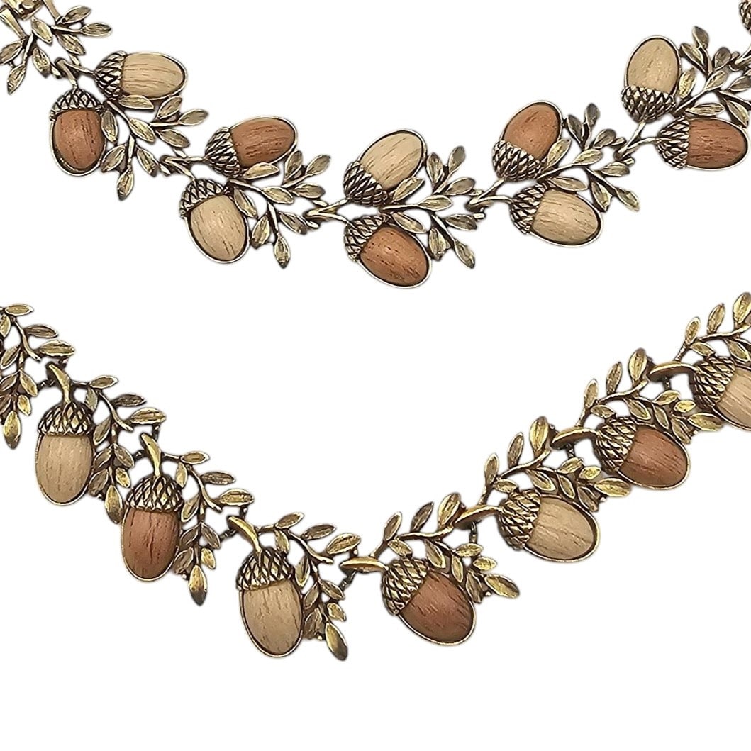 Coro Vintage Acorn Harvest Dionysain Gold Tone Bib Necklace Bracelet Set: Coro Vintage Acorn Harvest Dionysian Gold Tone Bib Necklace Bracelet Set