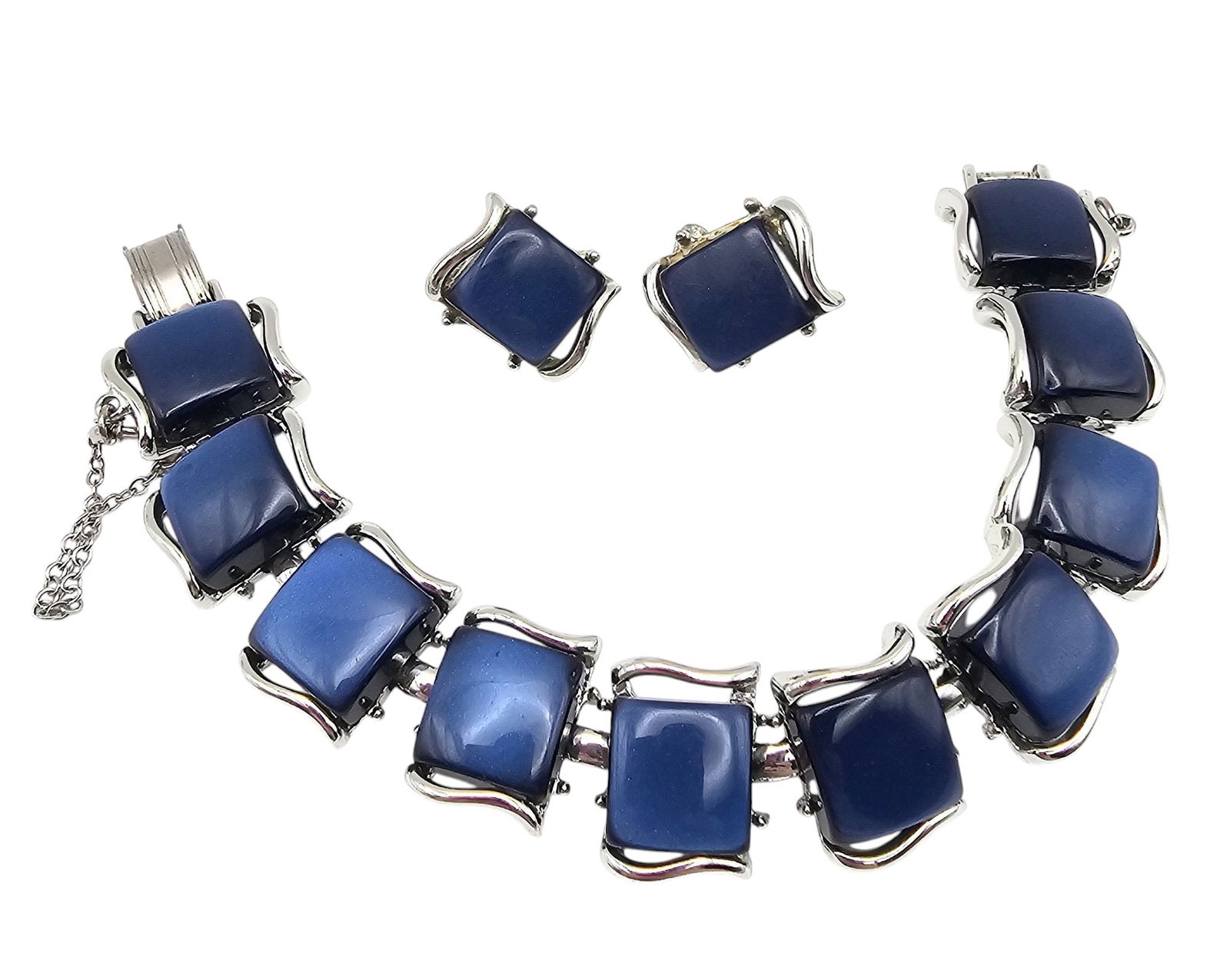 Pegasus Corocraft Vintage Blue Moonglow Thermoset/Lucite Silver Tone Bracelet Earrings Set: Pegasus Corocraft Vintage Blue Moonglow Thermoset/Lucite Silver Tone Bracelet Earrings Set