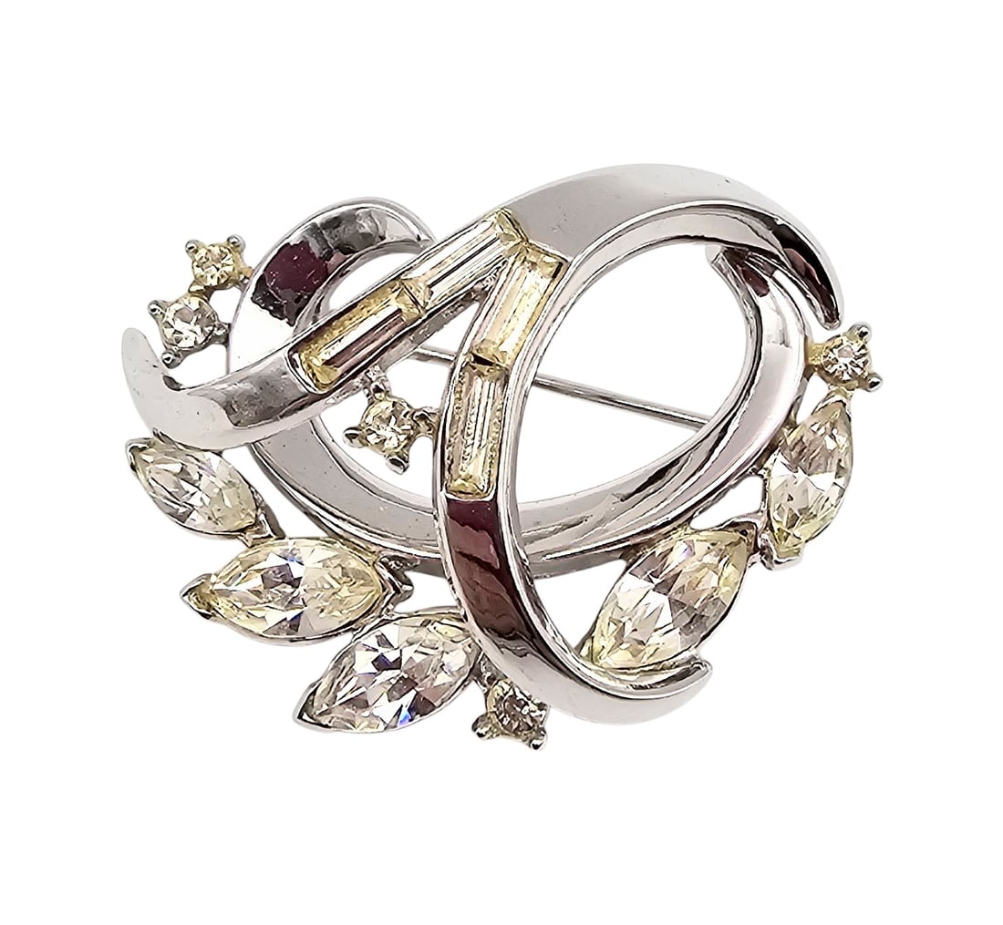 Crown Trifari Vintage Clear Baguette Rhinestone Silver Tone Ribbon Brooch- Alfred Philippe?: Crown Trifari Vintage Clear Baguette Rhinestone Silver Tone Ribbon Brooch -Alfred Philippe?