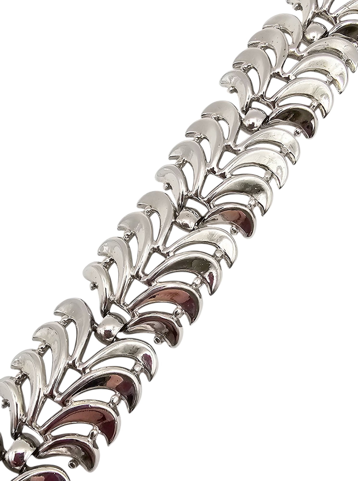 Crown Trifari Silver Tone Link Bracelet (1 of 3)