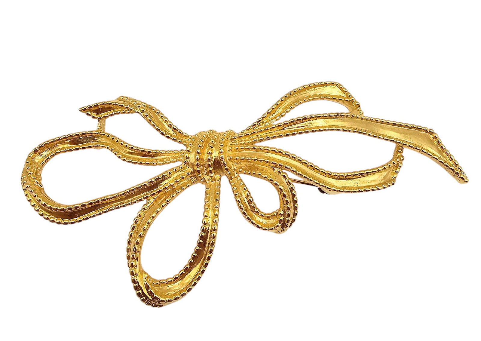 Trifari 1970-80's Gold Tone Bow Brooch: Trifari 1970-80's Gold Tone Bow Brooch
