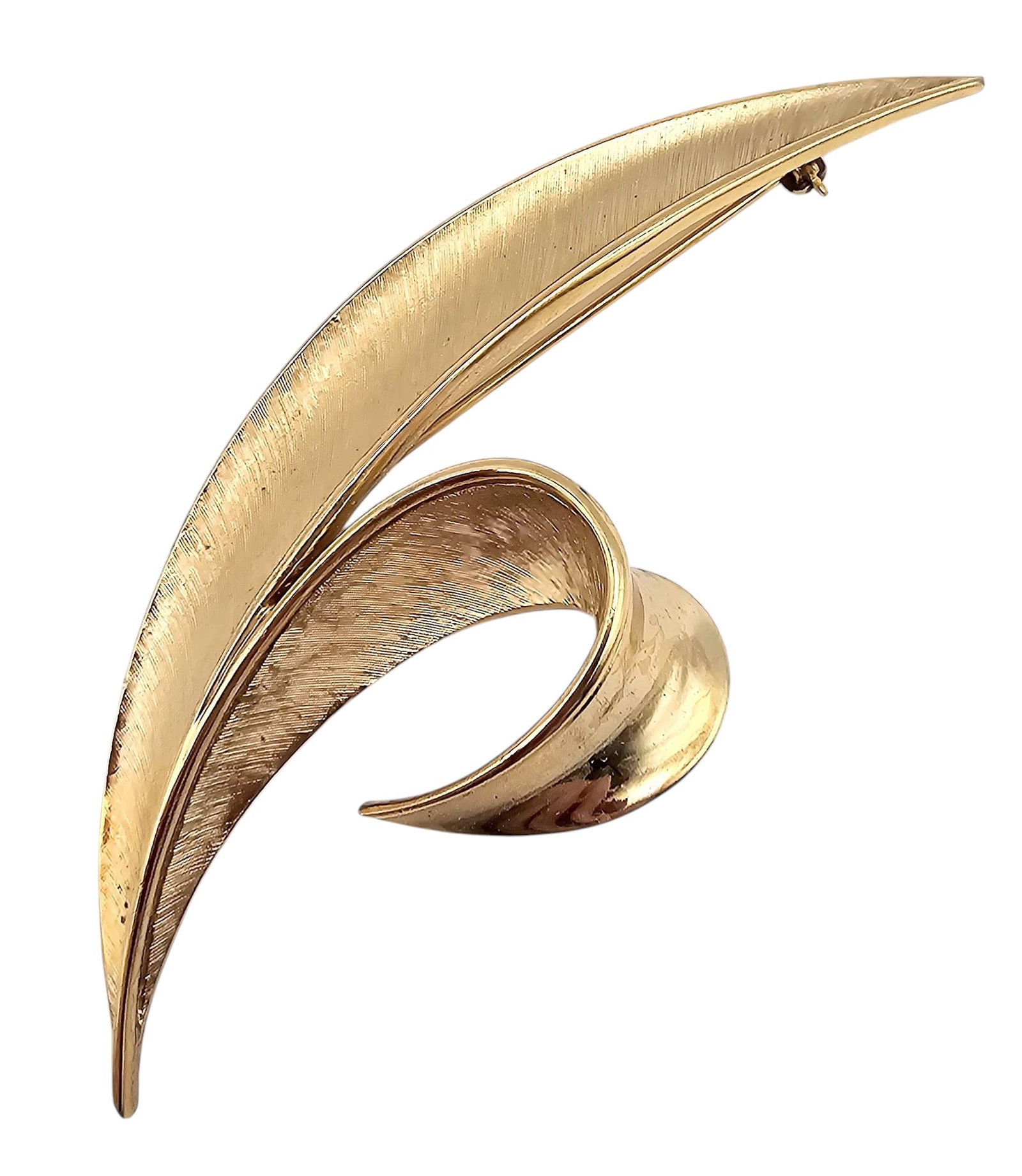 Crown Trifari Vintage Brushed Gold Tone Leaf Brooch: Crown Trifari Vintage Brushed Gold Tone Leaf Brooch