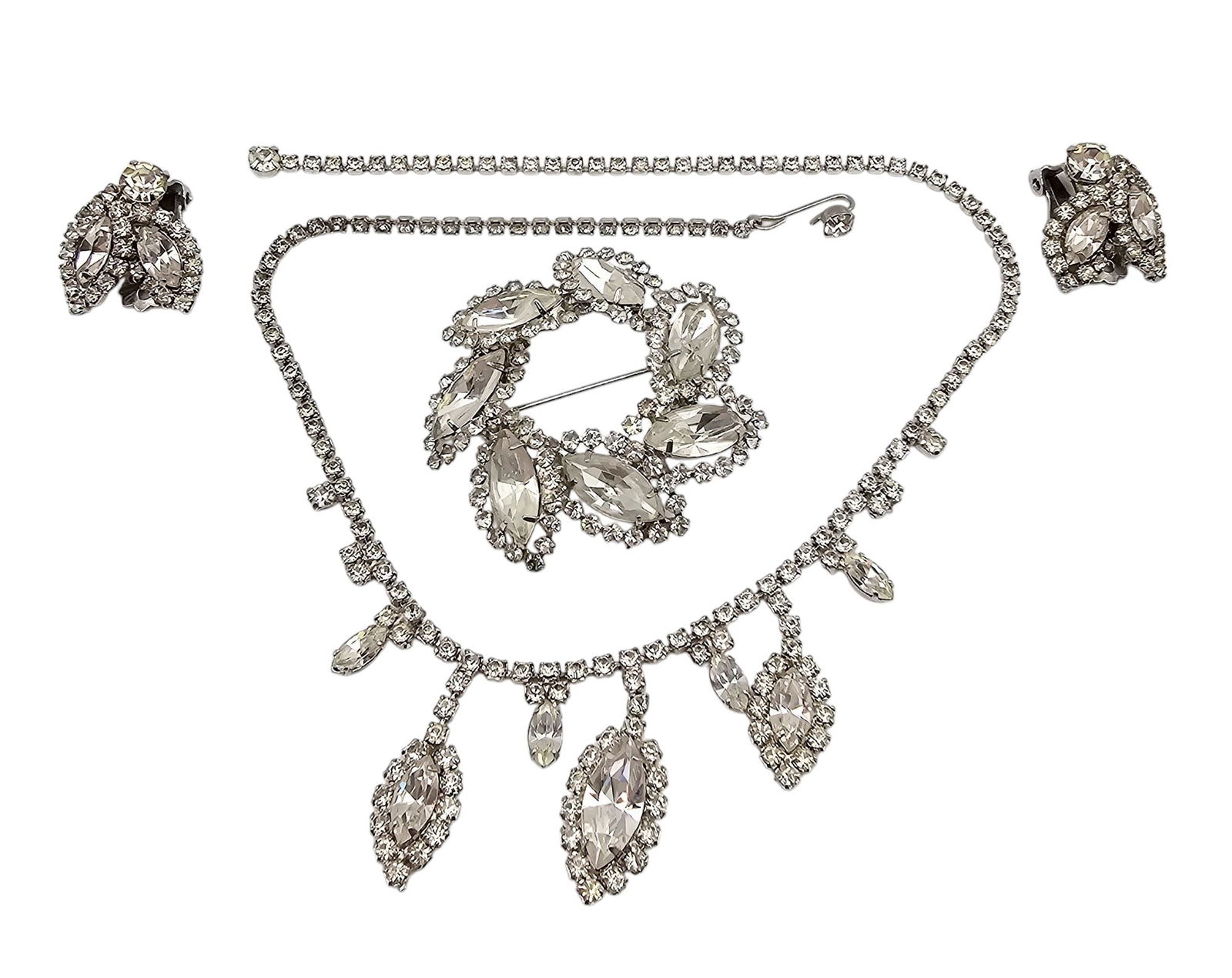 Weiss Vintage Clear Rhinestone Silver Tone Halo Necklace Earrings Brooch Set (1 of 3)