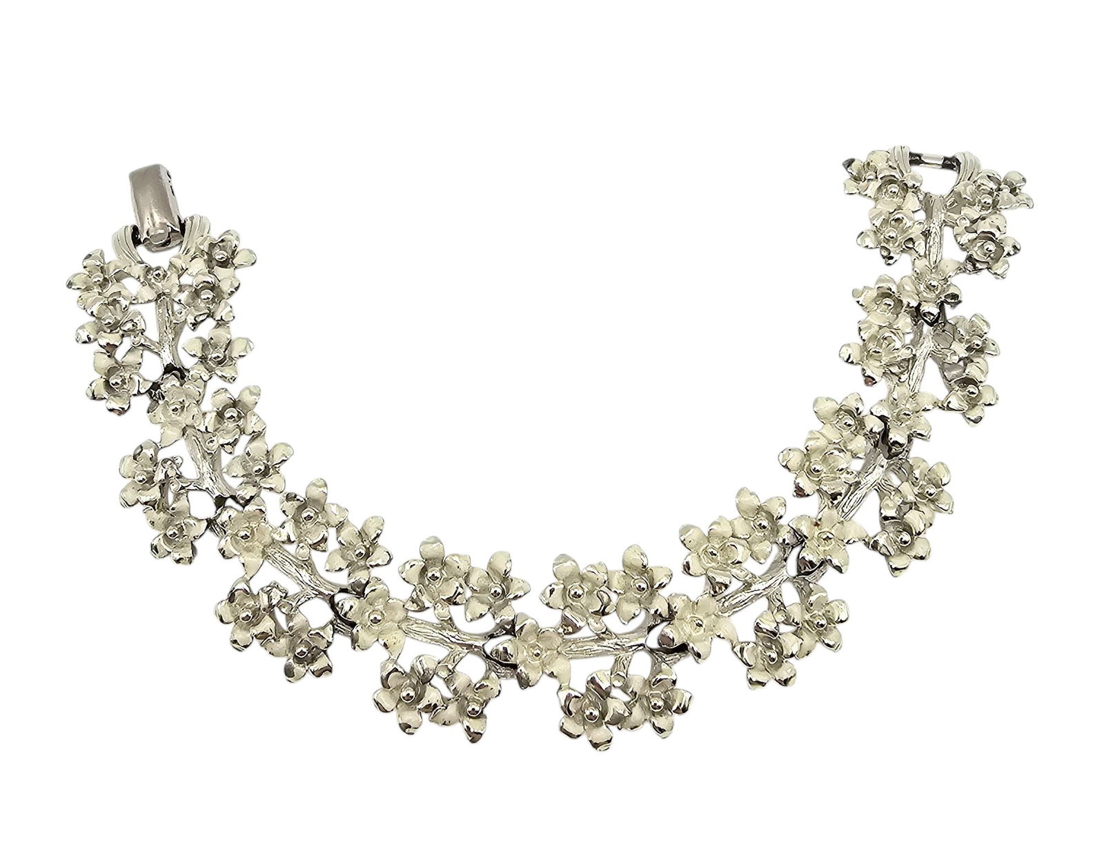 Coro Vintage Silver Tone Flower Cluster Link Necklace: Coro Vintage Silver Tone Flower Cluster Link Necklace