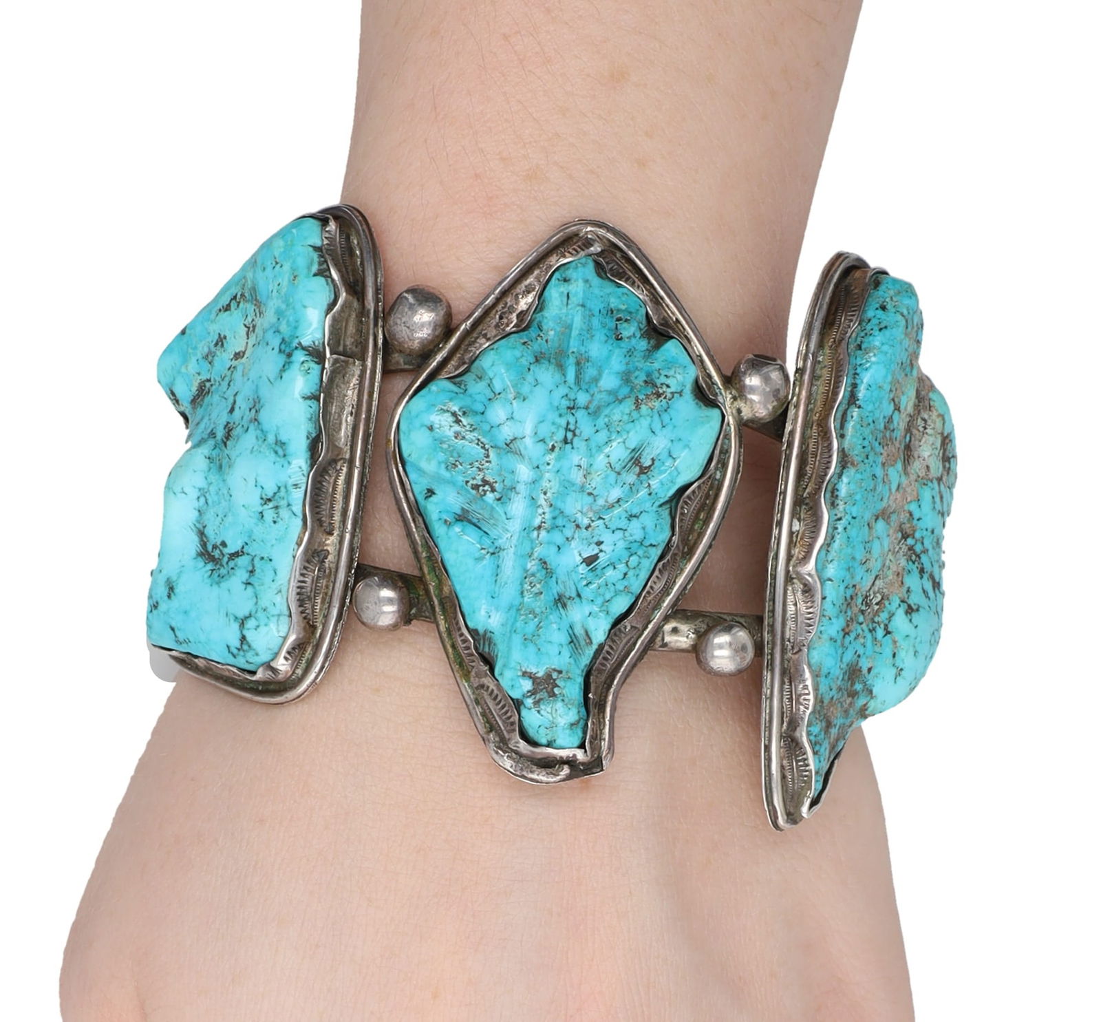 Leekya Deyuse? Zuni Turquoise Carved Leaf Sterling Cuff Bracelet (1 of 8)